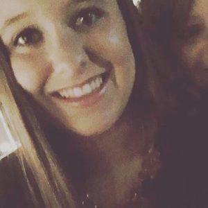 Help me downsize my closet before moving!!